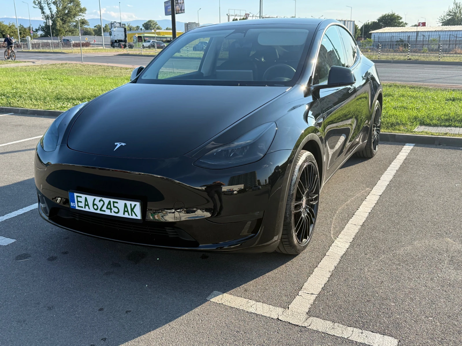 Tesla Model Y DualMotor LongRange, снимка 13 - Автомобили и джипове - 55618646