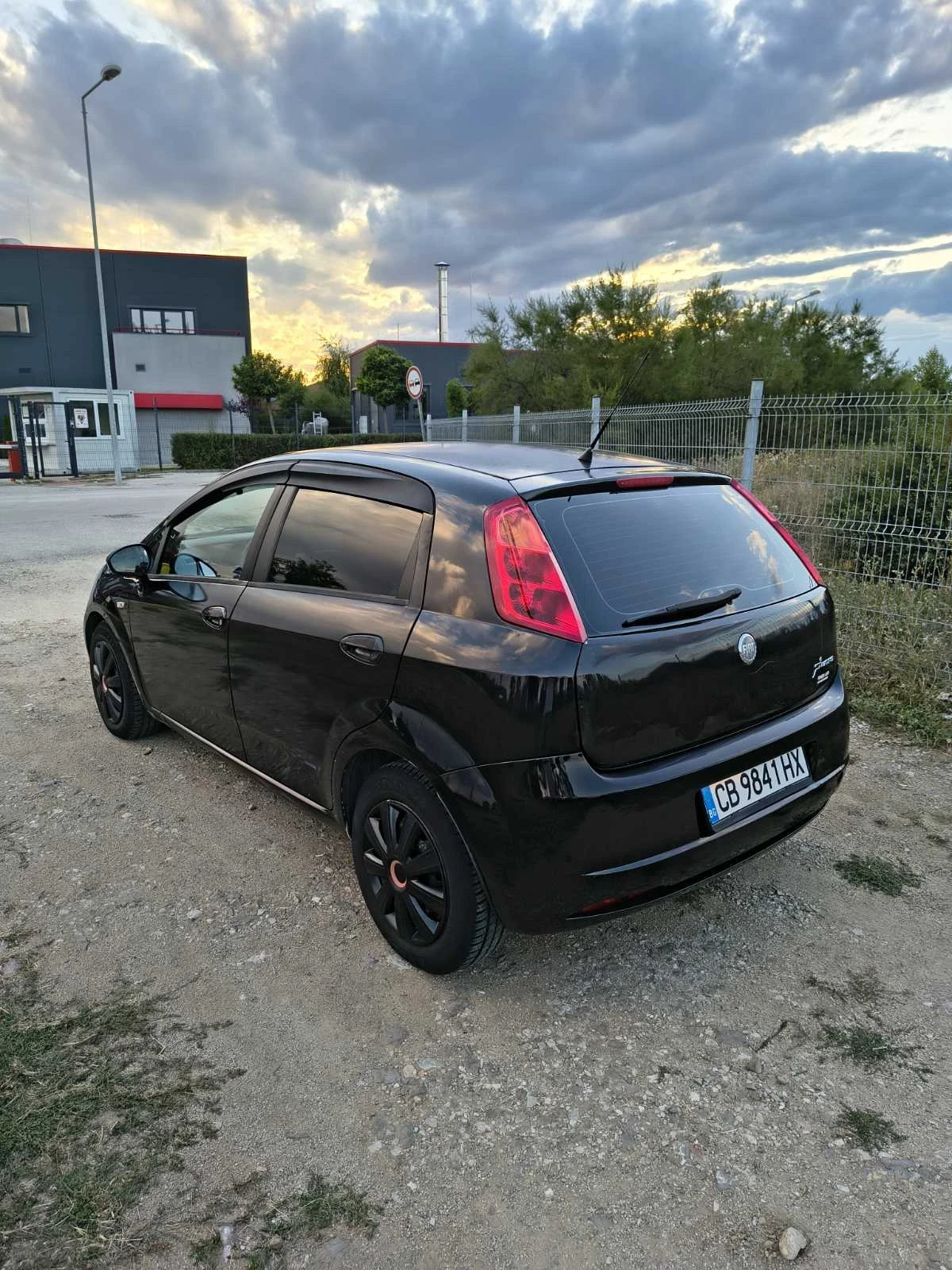 Fiat Punto, снимка 4 - Автомобили и джипове - 56087476