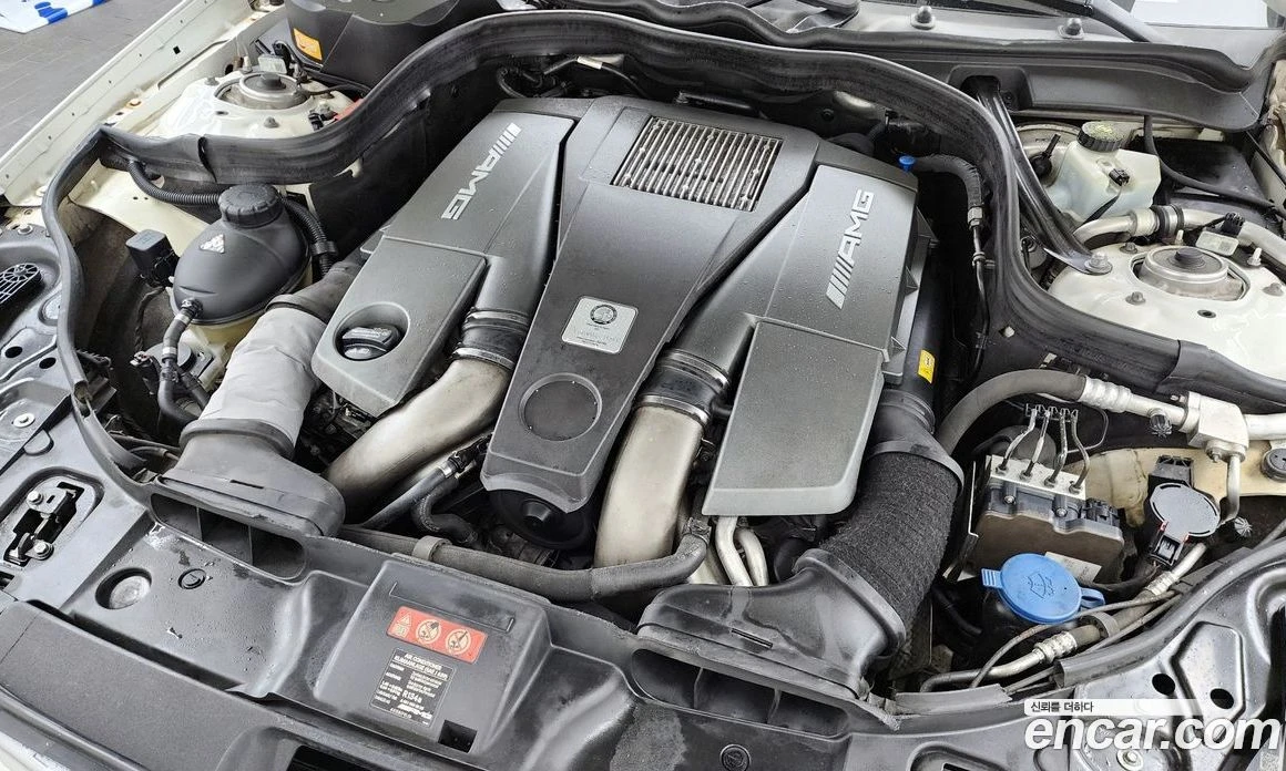 Mercedes-Benz CLS CLS63 AMG 4MATIC, снимка 6 - Автомобили и джипове - 56122359