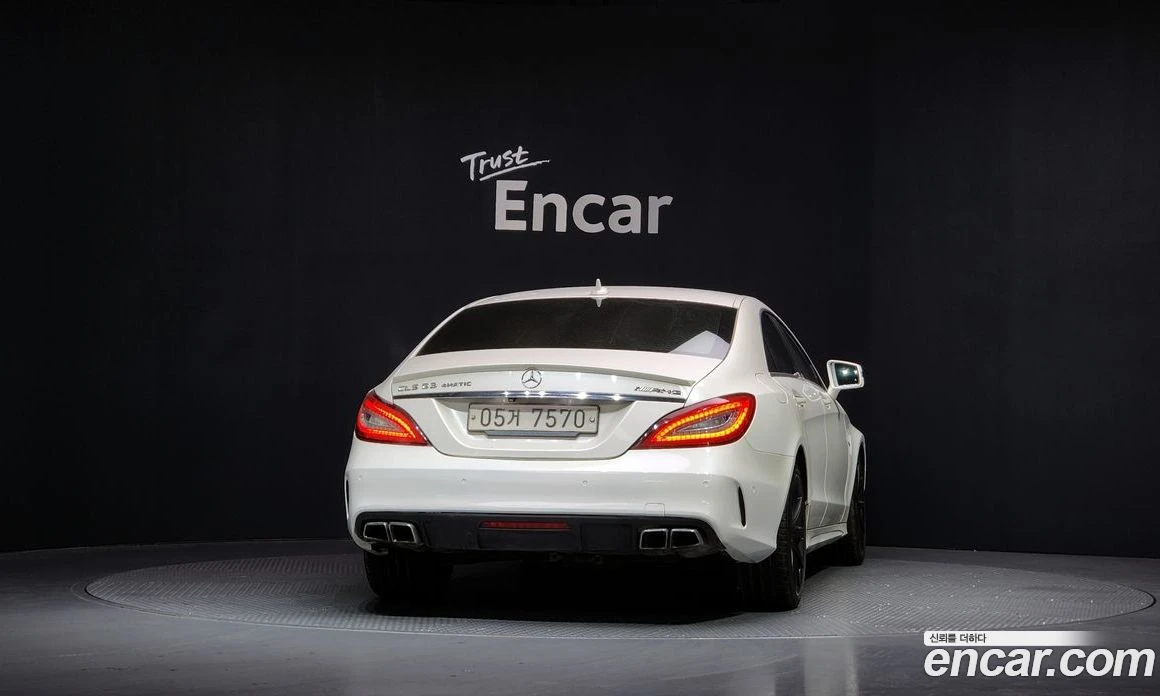 Mercedes-Benz CLS CLS63 AMG 4MATIC, снимка 4 - Автомобили и джипове - 56122359