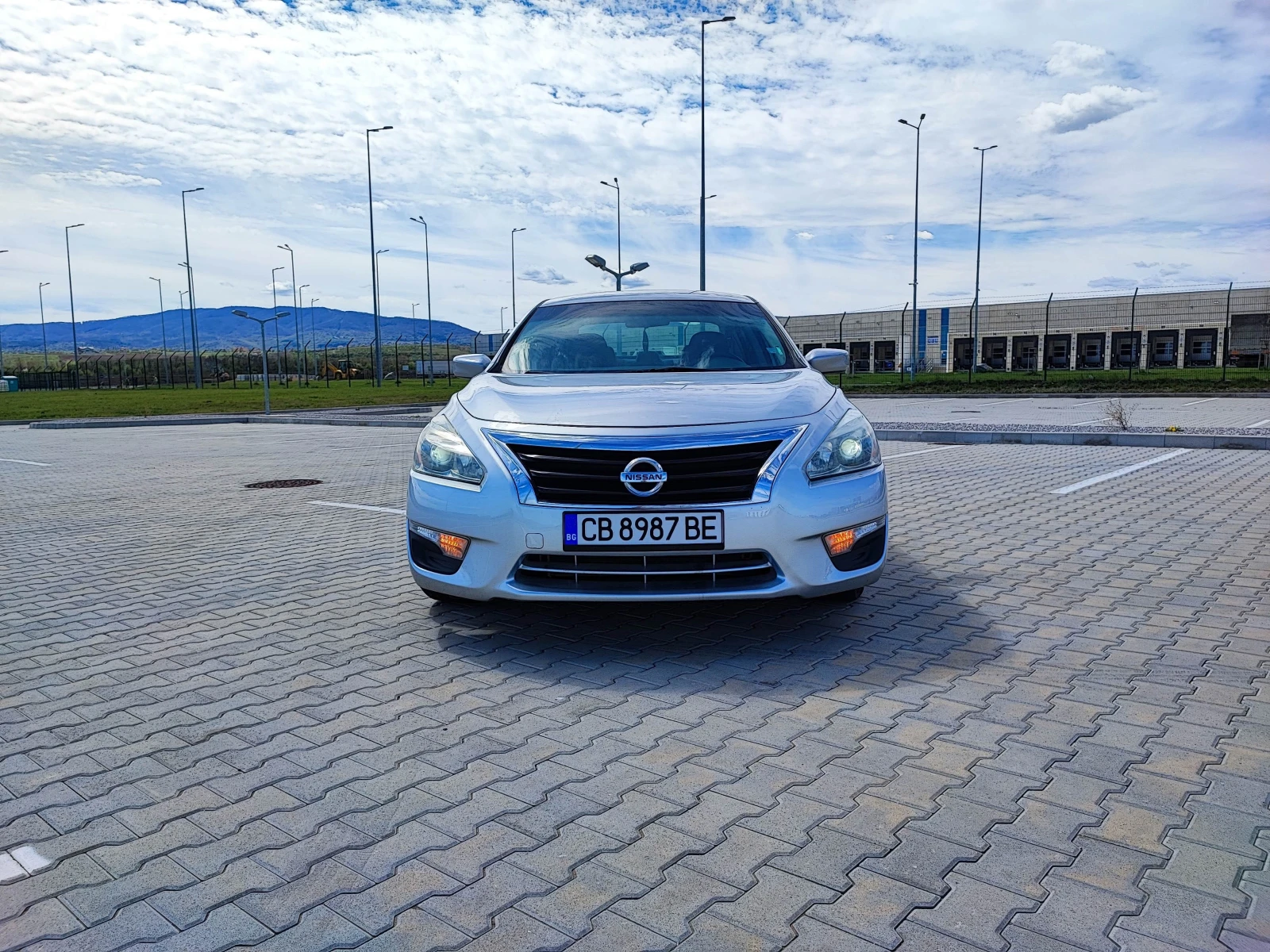 Nissan Almera altima 2.5 s LPG, снимка 5 - Автомобили и джипове - 56196485