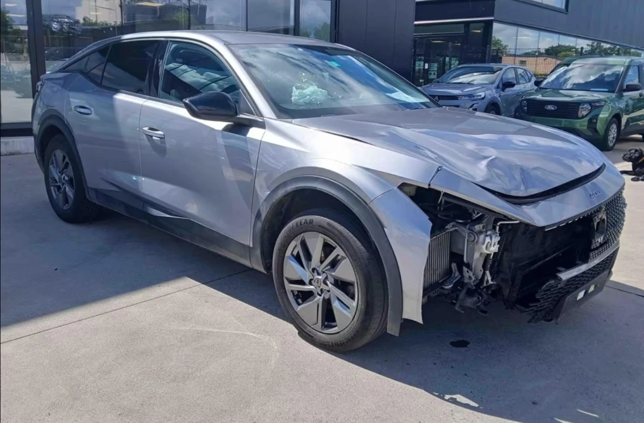 Peugeot 308 1.2T AUTO, снимка 4 - Автомобили и джипове - 56368949