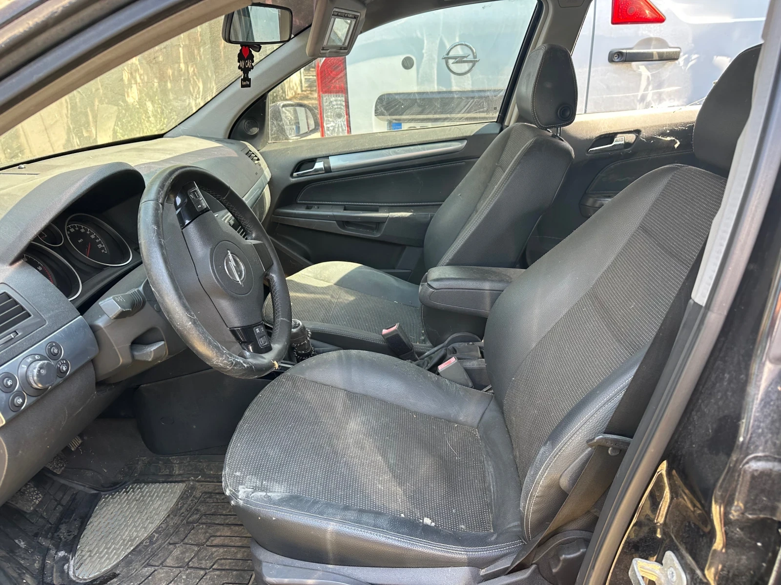 Opel Astra, снимка 5 - Автомобили и джипове - 56379067