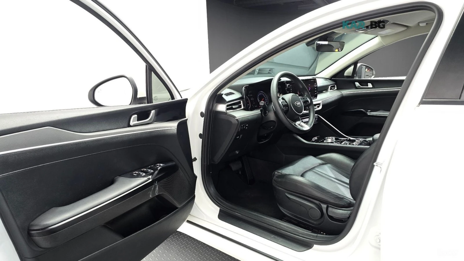 Kia K5 TRENDY* LANE* ASSIST* CAMERA* ПОДГРЕВ, снимка 6 - Автомобили и джипове - 56502736