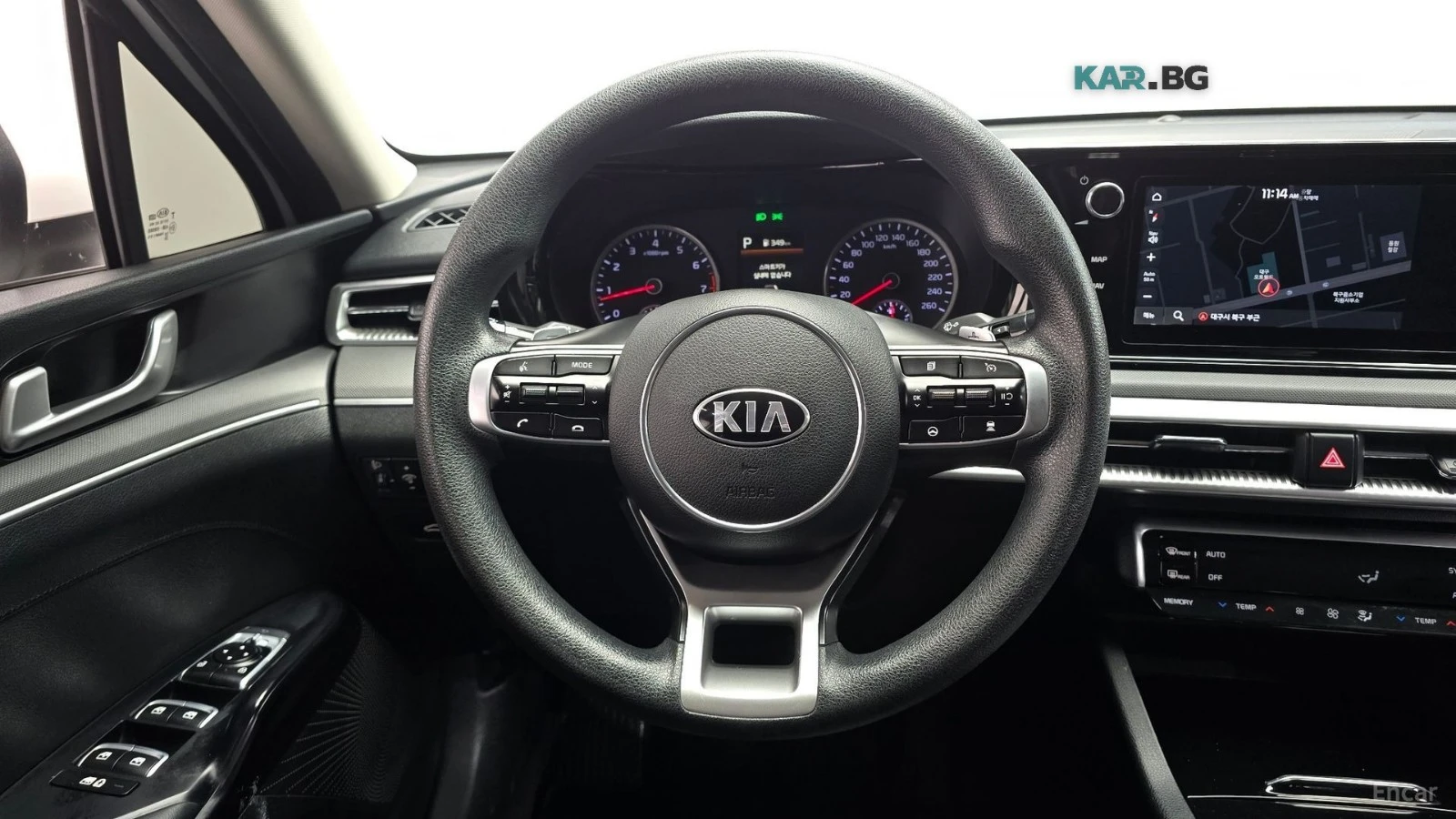 Kia K5 TRENDY* LANE* ASSIST* CAMERA* ПОДГРЕВ, снимка 8 - Автомобили и джипове - 56502736