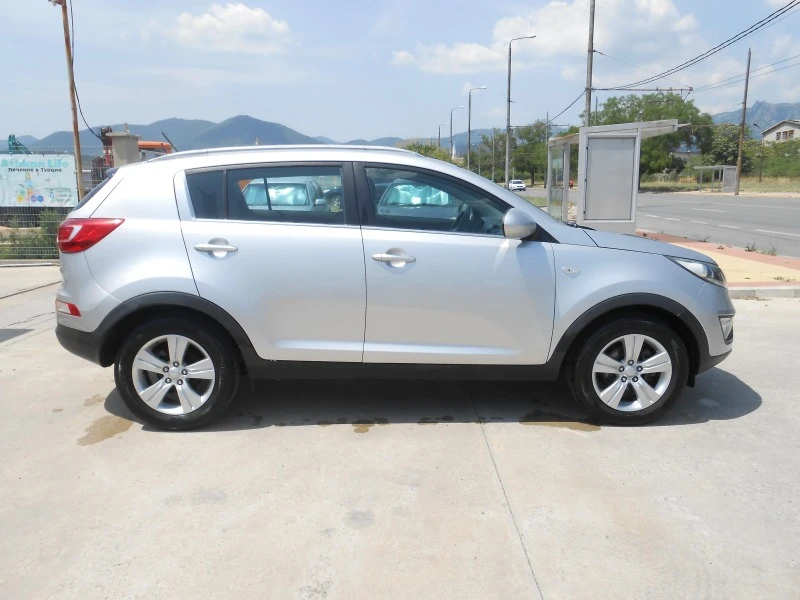 Kia Sportage 1.6i-6sk-130.000km-Euro-5B, снимка 4 - Автомобили и джипове - 46291675