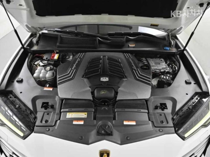 Lamborghini Urus 4.0 V8 ФИНАНСИРАНЕ, снимка 16 - Автомобили и джипове - 53243660