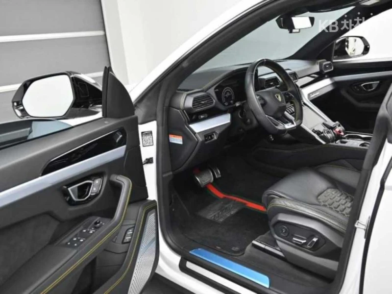 Lamborghini Urus 4.0 V8 ФИНАНСИРАНЕ, снимка 5 - Автомобили и джипове - 53243660