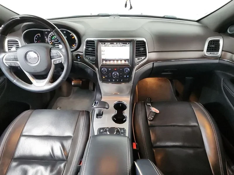 Jeep Cherokee 3.0 DIESEL OVERLAND WK2, снимка 7 - Автомобили и джипове - 54855351