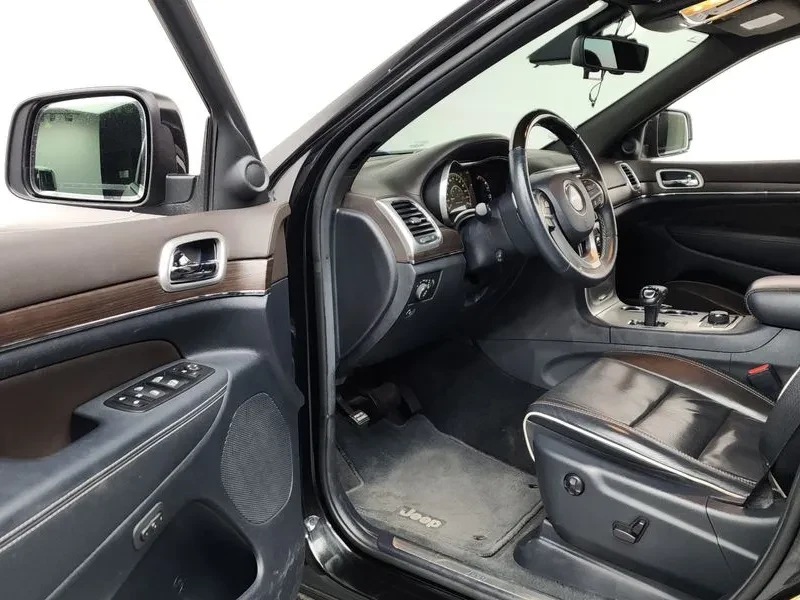 Jeep Cherokee 3.0 DIESEL OVERLAND WK2, снимка 10 - Автомобили и джипове - 54855351