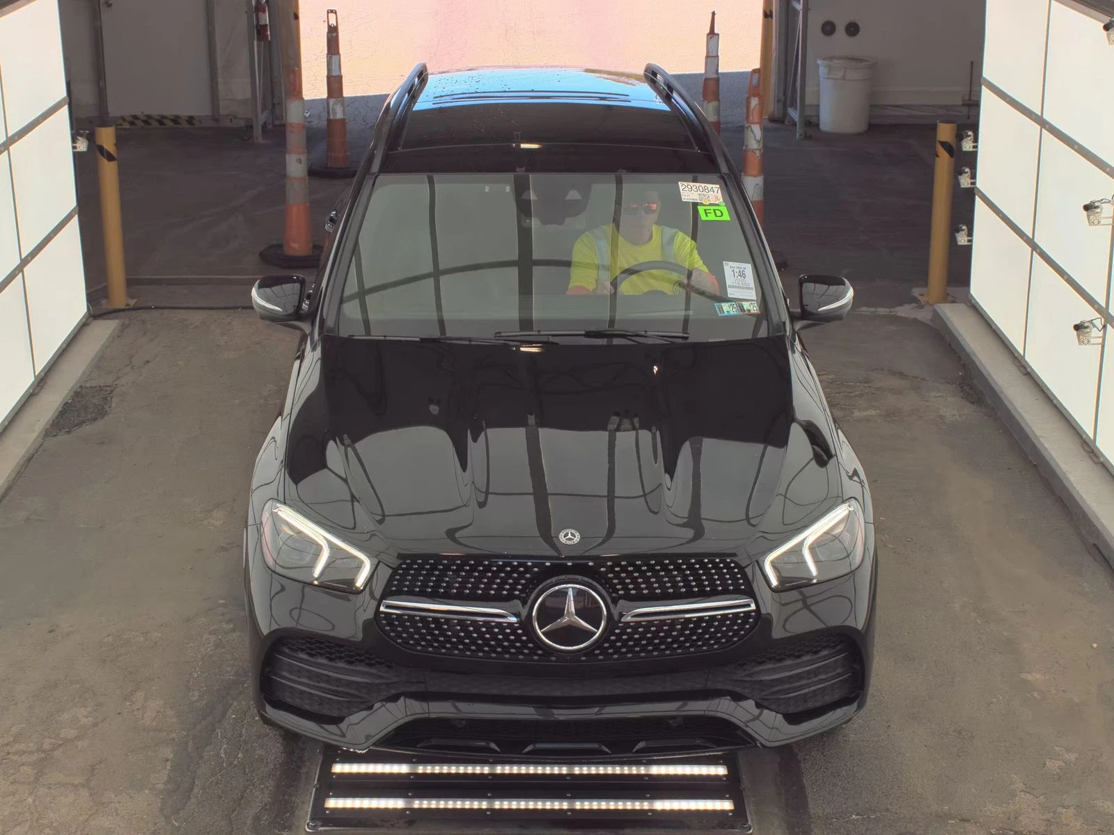 Mercedes-Benz GLE 580 4MATIC* Fully loaded*  - изображение 3