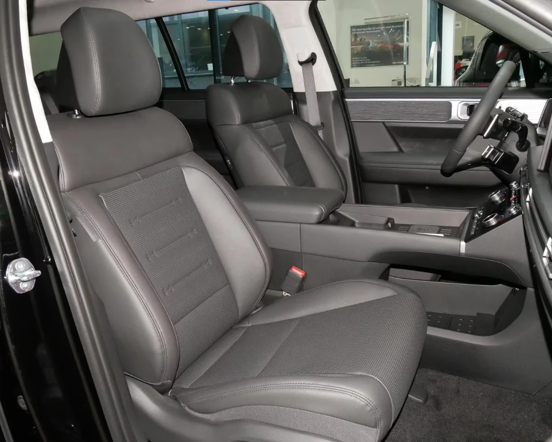 Hyundai Santa fe Hybrid* 4WD* Signature* BOSE* Navi* LED  - изображение 4