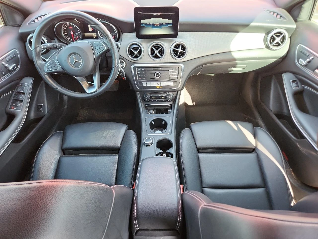 Mercedes-Benz GLA 250 AMG LINE* ПОДГРЕВ* КАМЕРА* МЪРТВА ТОЧКА - изображение 9