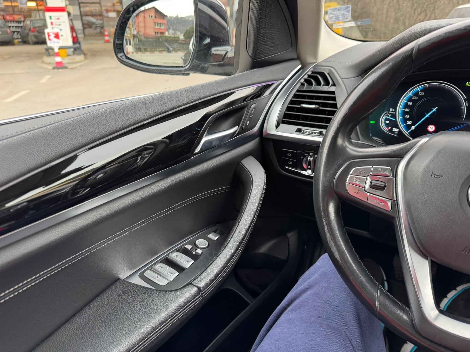 BMW X3 Luxury line - изображение 9