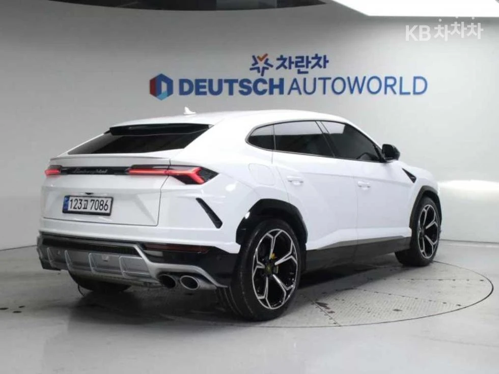 Lamborghini Urus 4.0 V8 ����������� | Mobile.bg � ����������� 2