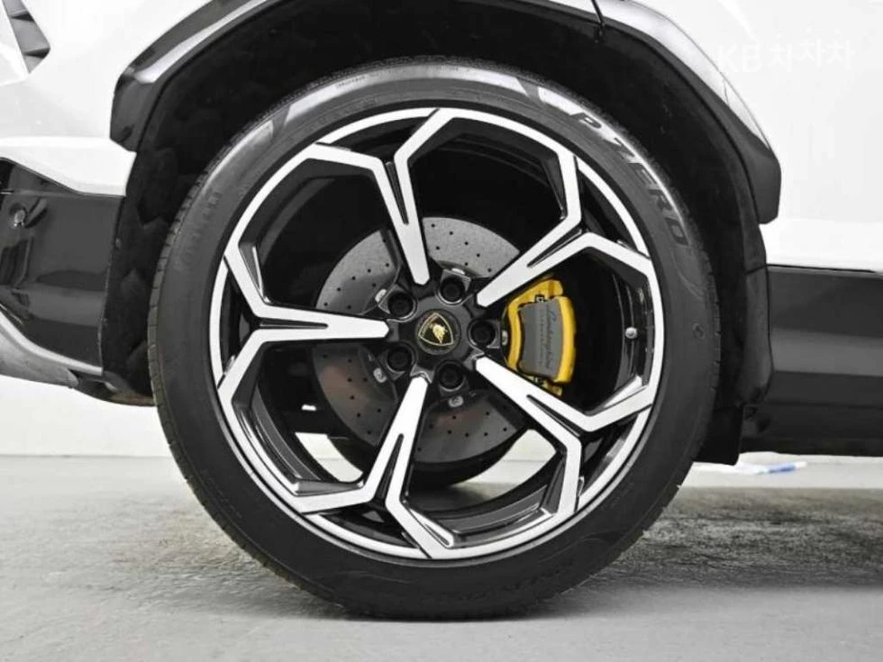 Lamborghini Urus 4.0 V8 ����������� | Mobile.bg � ����������� 17