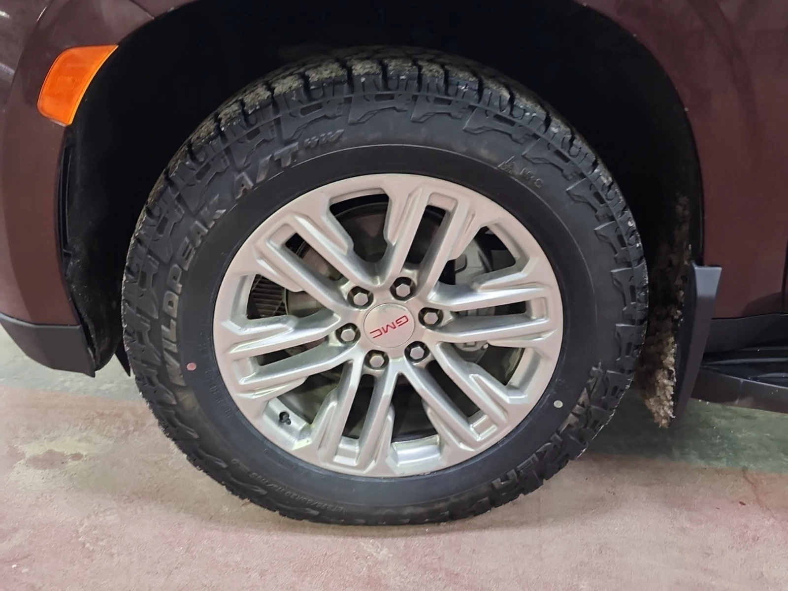 Gmc Yukon 5.3L 8cyl 4WD, снимка 6 - Автомобили и джипове - 53710421