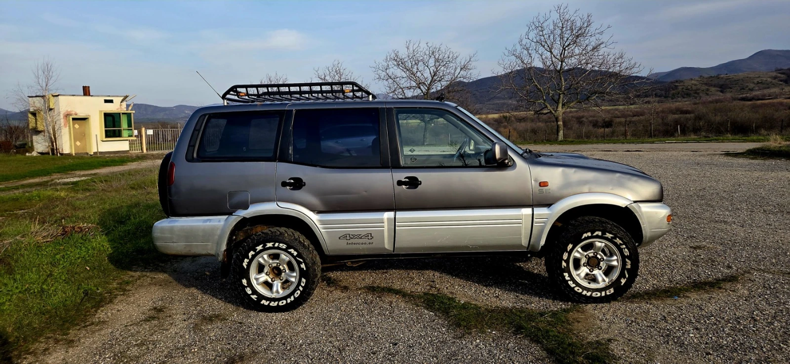 Nissan Terrano 2.7 TDI AUTOMAT , снимка 4 - Автомобили и джипове - 53892803