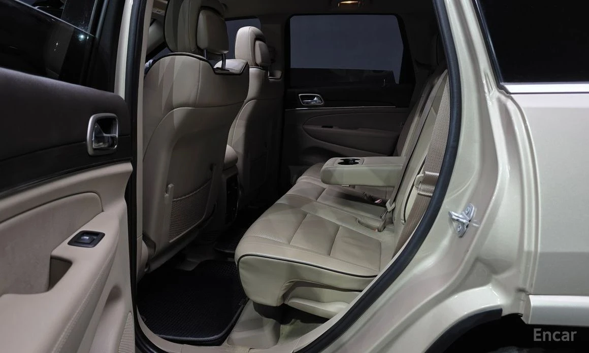 Jeep Grand cherokee, снимка 11 - Автомобили и джипове - 54066060