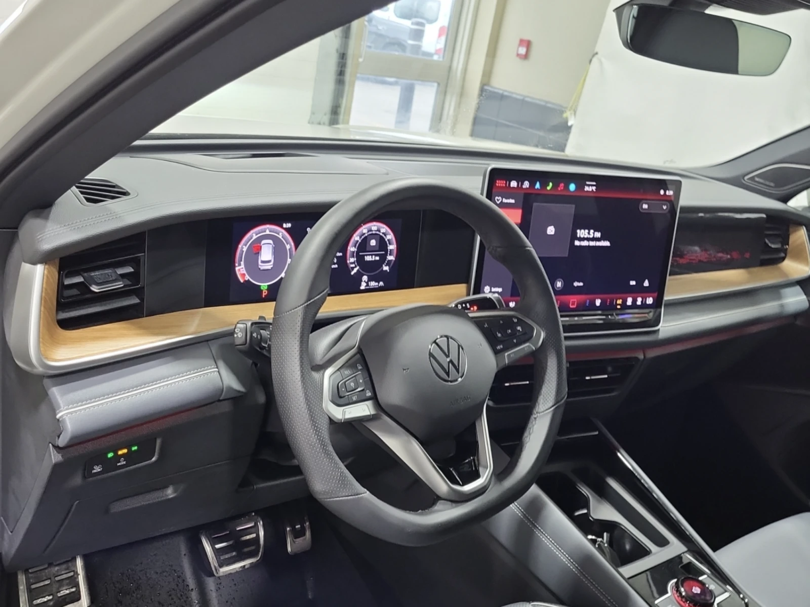 VW Tiguan 2026 Volkswagen TIGUAN HIGHLINE TURBO R-LINE, снимка 9 - Автомобили и джипове - 54882467
