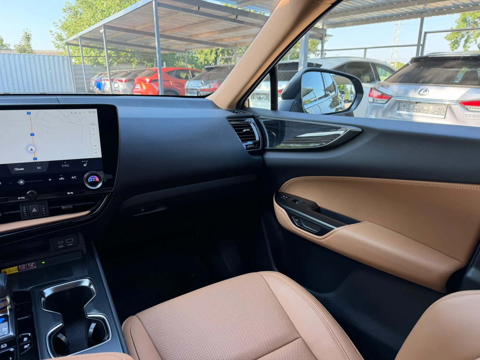 Lexus NX 350h 4x4/360Camera/Relax+ HHC, снимка 12 - Автомобили и джипове - 55366436