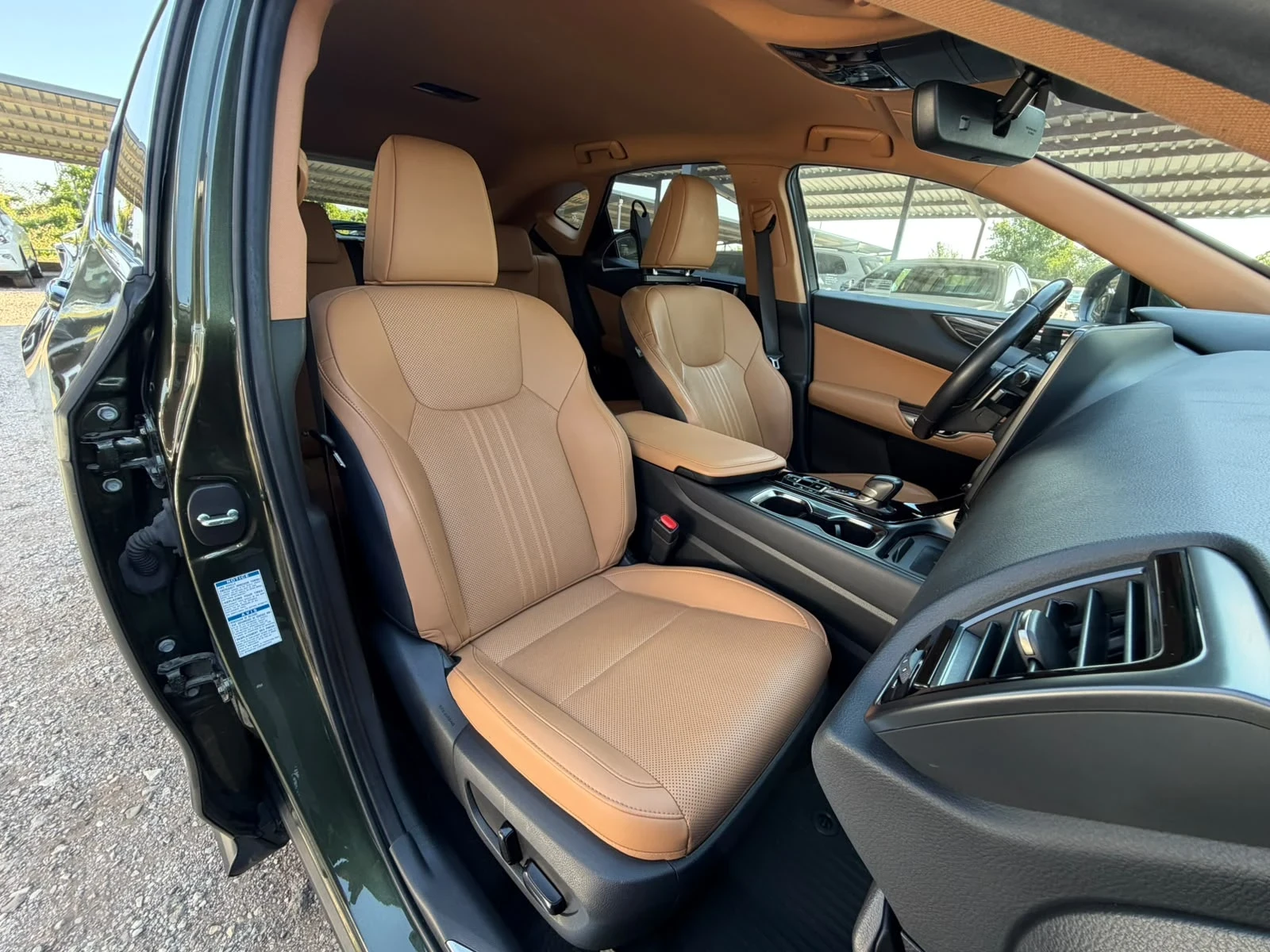 Lexus NX 350h 4x4/360Camera/Relax+ HHC, снимка 15 - Автомобили и джипове - 55366436