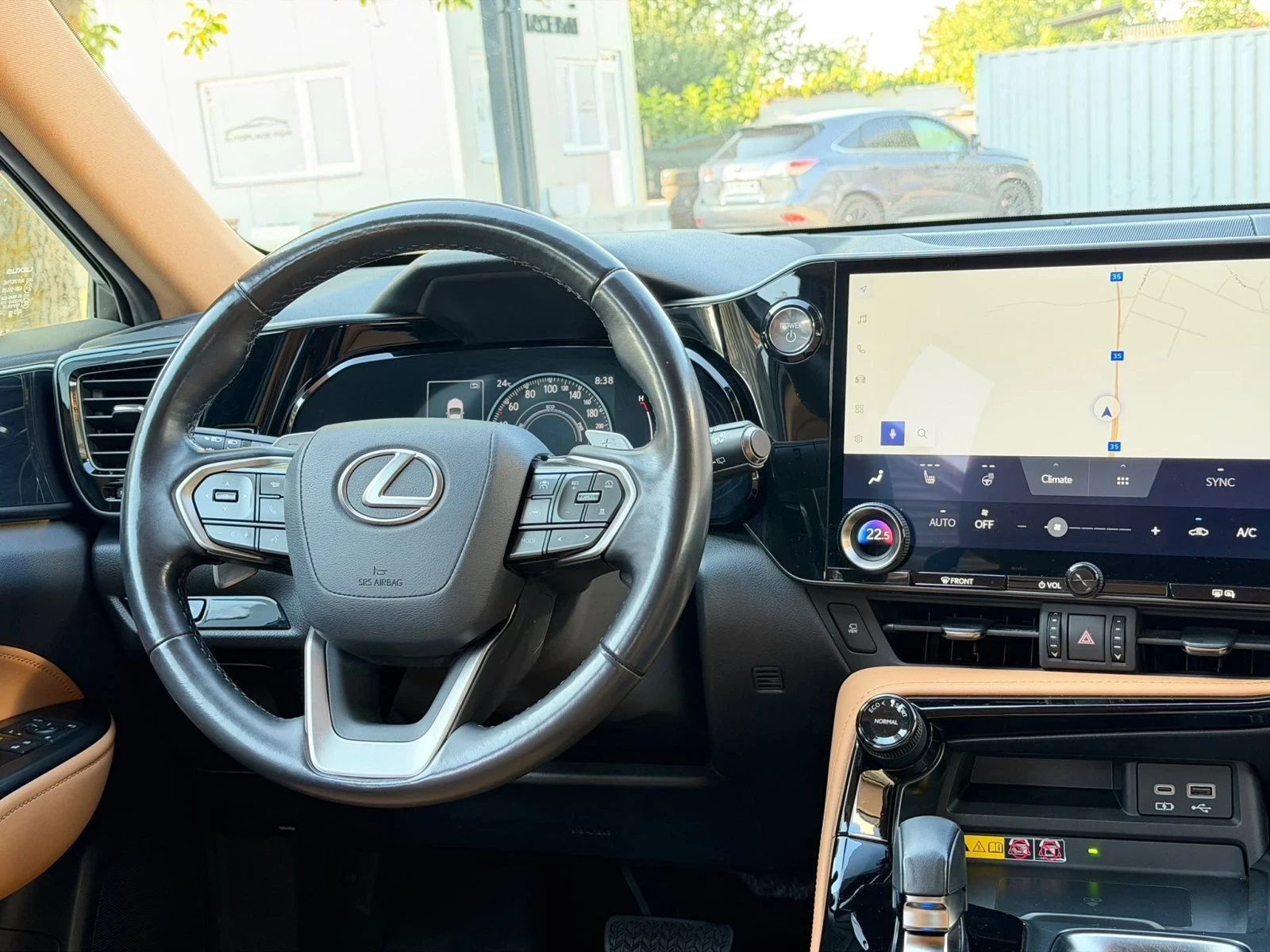 Lexus NX 350h 4x4/360Camera/Relax+ HHC, снимка 10 - Автомобили и джипове - 55366436