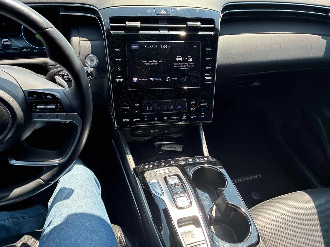 Hyundai Tucson Luxury/CARFAX/ОБДУХ/ПОДГРЕВ/ЛЕНТИ/ПАНО, снимка 9 - Автомобили и джипове - 55570073