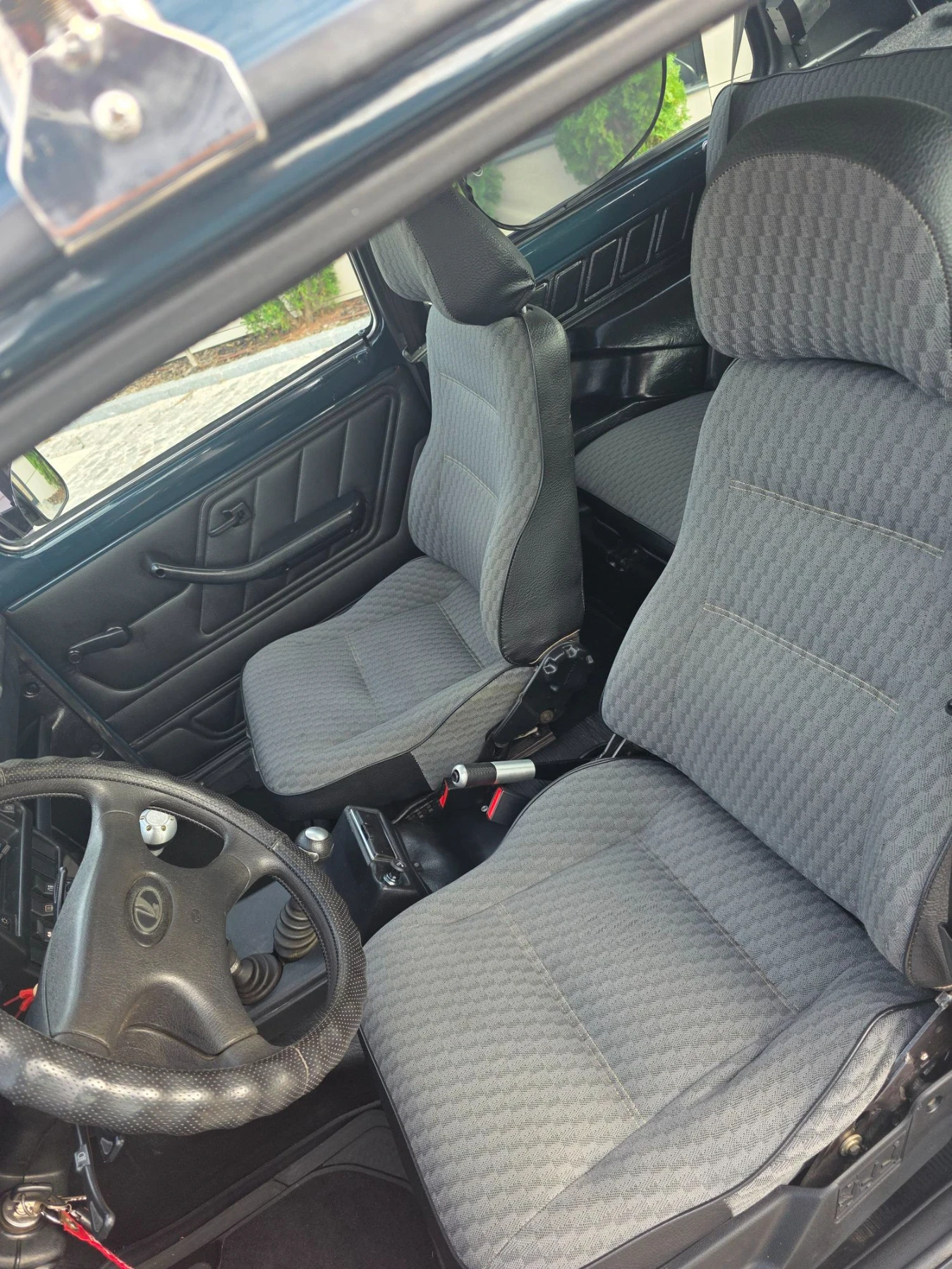 Lada Niva 1.7 I, снимка 11 - Автомобили и джипове - 56338009