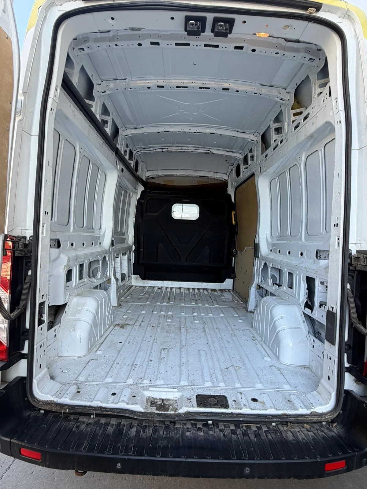 Ford Transit 2.0d Ecoblu103520km, снимка 7 - Бусове и автобуси - 56297182