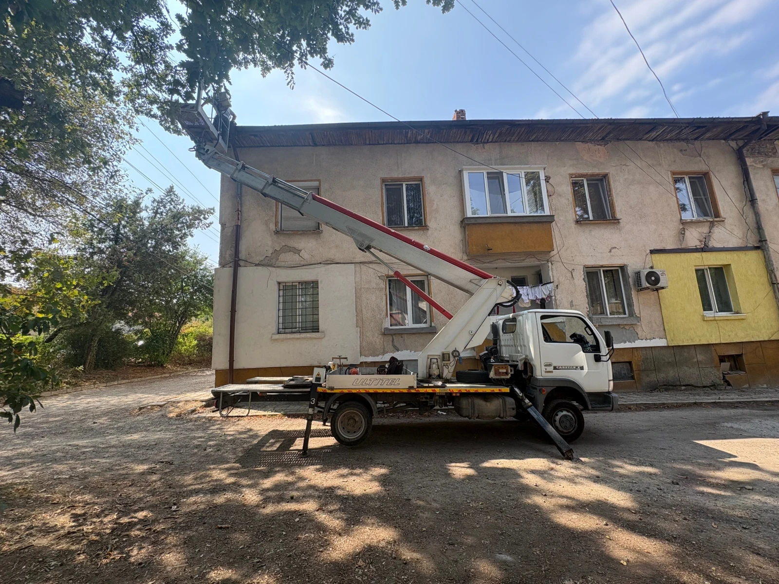 Автовишка Друга марка Nissan cabster , снимка 4 - Индустриална техника - 55972811