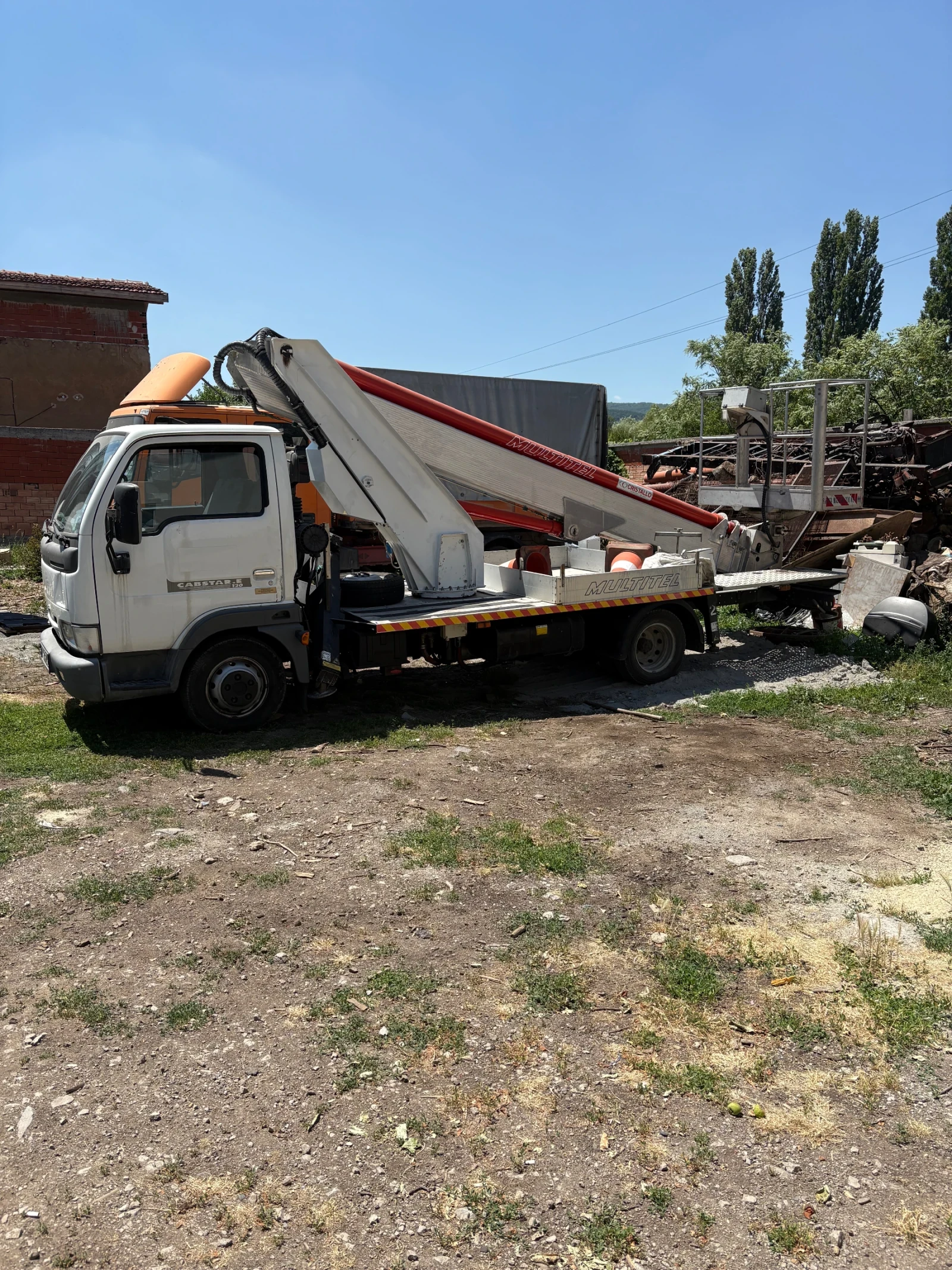 Автовишка Друга марка Nissan cabster , снимка 2 - Индустриална техника - 55972811