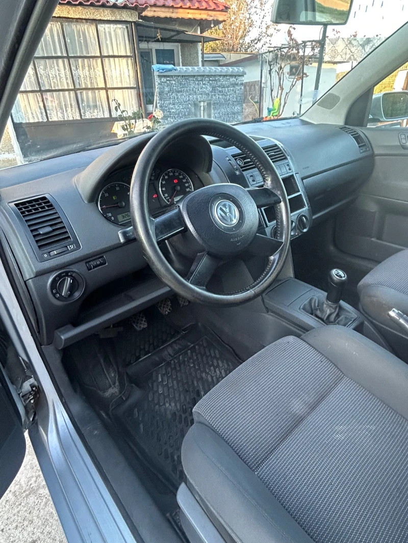 VW Polo, снимка 6 - Автомобили и джипове - 47661239