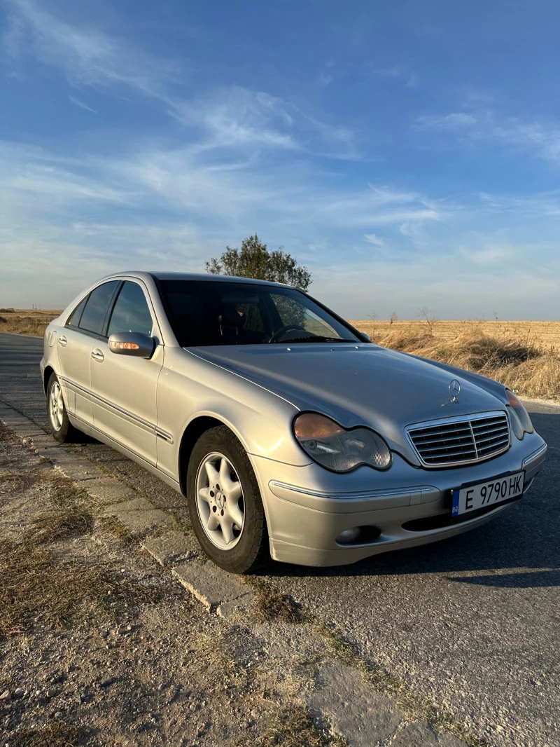 Mercedes-Benz C 180 Бензин-газ, снимка 1 - Автомобили и джипове - 47866783