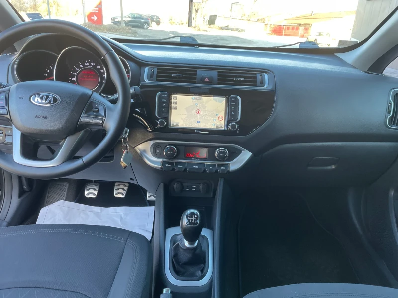 Kia Rio 1.4 , нави, камера , евро 6 , снимка 5 - Автомобили и джипове - 48350667