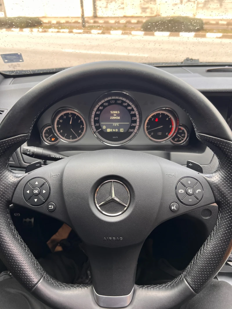 Mercedes-Benz E 350, снимка 8 - Автомобили и джипове - 48354347