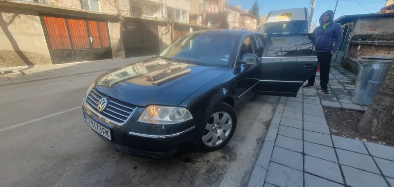 VW Passat, снимка 12 - Автомобили и джипове - 48839010