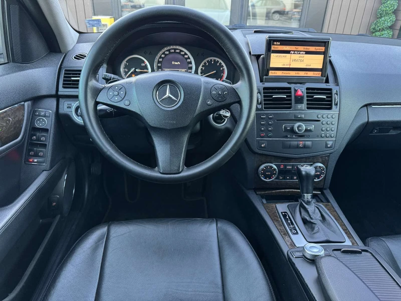 Mercedes-Benz C 280 AMG* HARMAN/KARDON, снимка 8 - Автомобили и джипове - 49348164