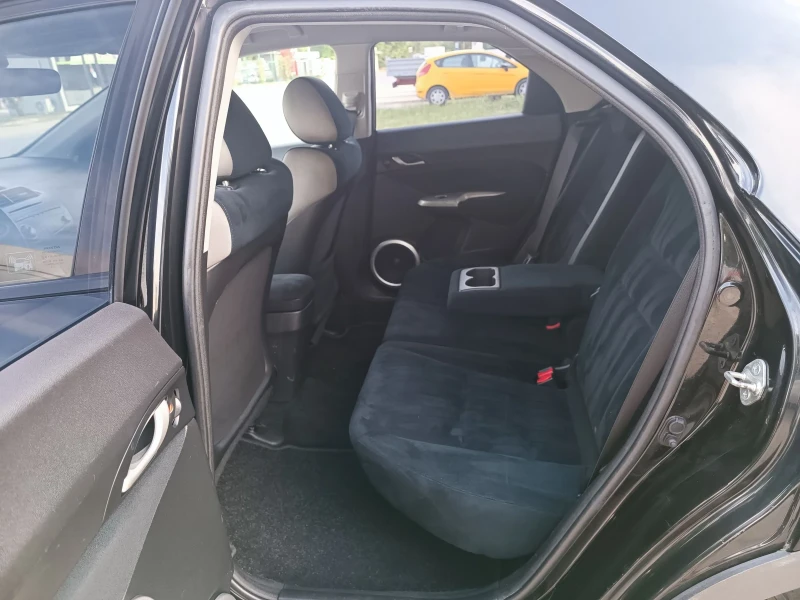 Honda Civic 1.8i-140кс-ШВЕЙЦАРИЯ-РЪЧКА-6ск, снимка 11 - Автомобили и джипове - 50627213