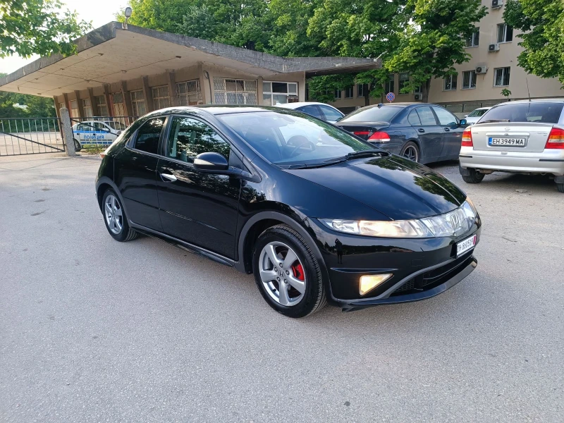 Honda Civic 1.8i-140кс-ШВЕЙЦАРИЯ-РЪЧКА-6ск, снимка 2 - Автомобили и джипове - 50627213