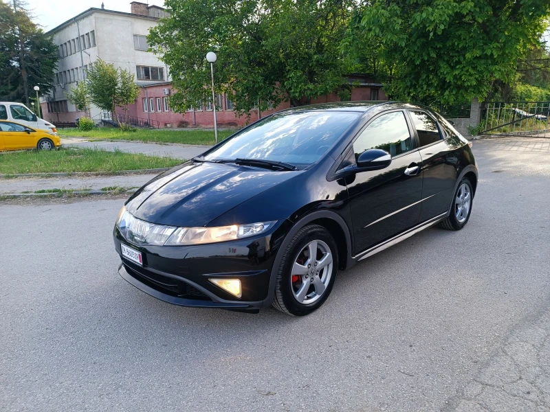 Honda Civic 1.8i-140кс-ШВЕЙЦАРИЯ-РЪЧКА-6ск, снимка 8 - Автомобили и джипове - 50627213