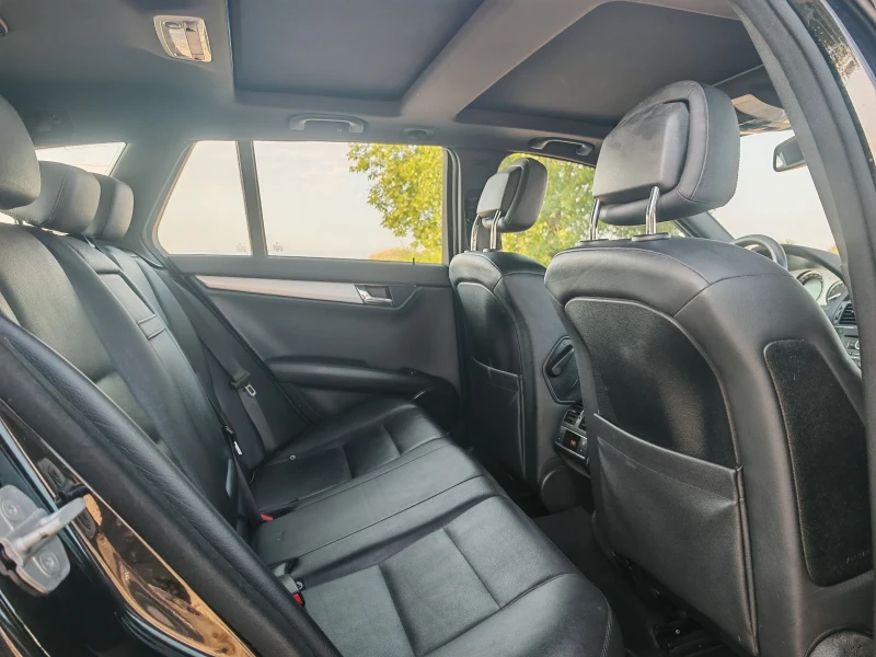 Mercedes-Benz C 350 3.5 БЕНЗИН 272 К.С. АMG ПАКЕТ! УНИКАТ! , снимка 12 - Автомобили и джипове - 51070114