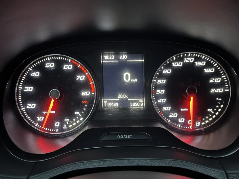 Seat Ibiza 1.2 TSI Connect, снимка 15 - Автомобили и джипове - 52371448