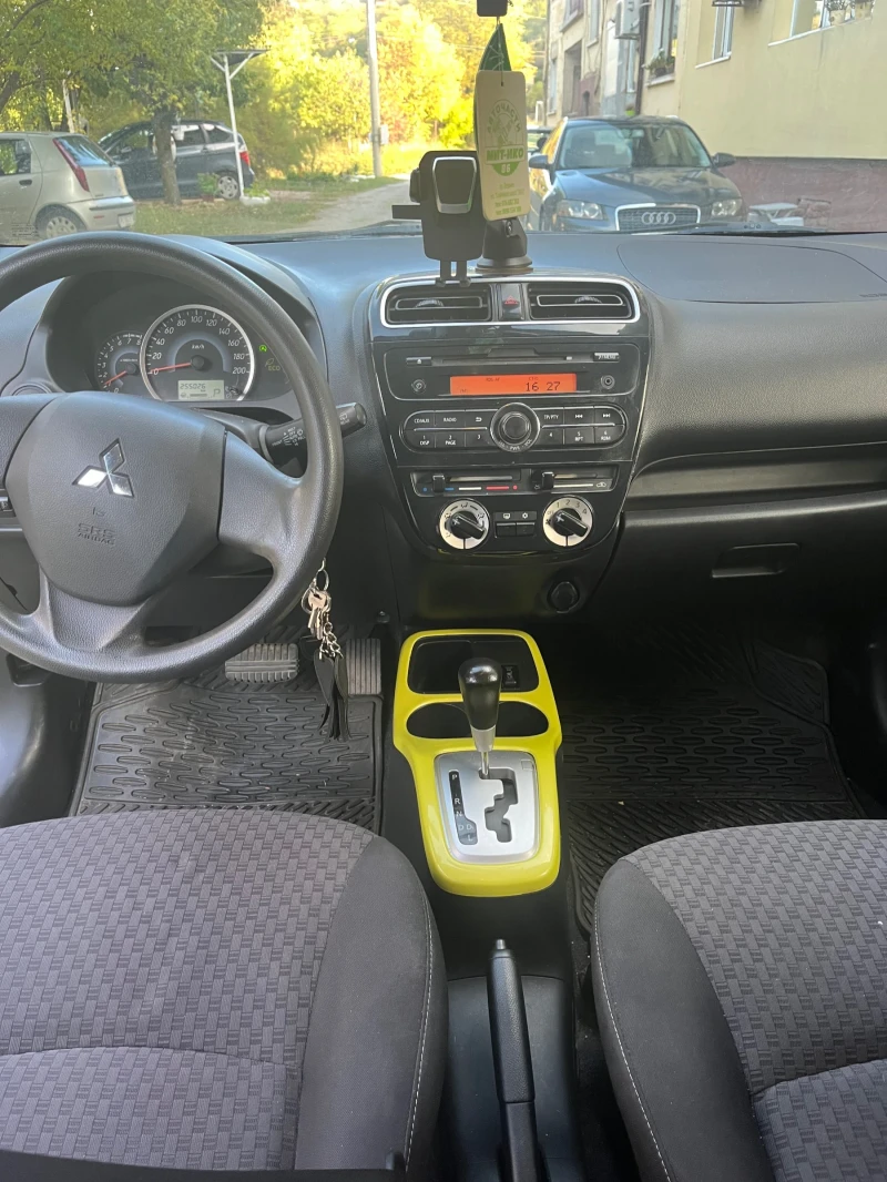 Mitsubishi Space star, снимка 11 - Автомобили и джипове - 52514432