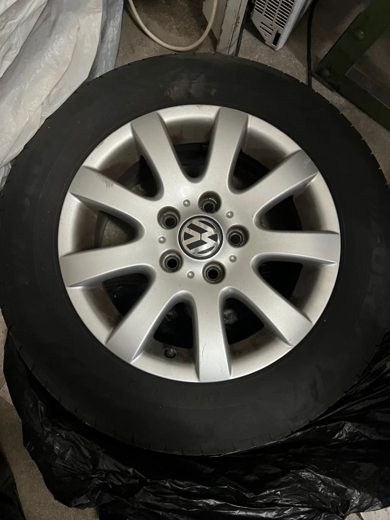 VW Golf Plus 1.6i, снимка 15 - Автомобили и джипове - 52793806