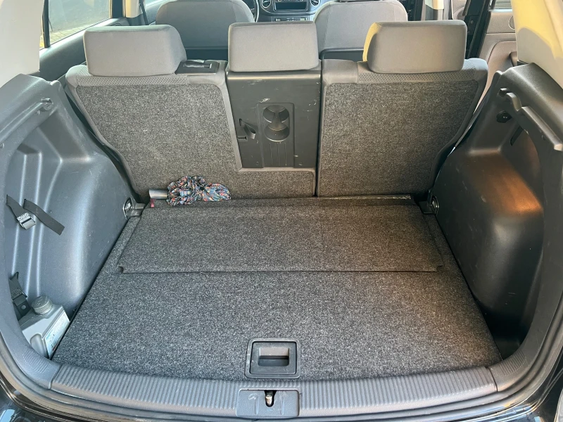 VW Golf Plus 1.6i, снимка 13 - Автомобили и джипове - 52793806