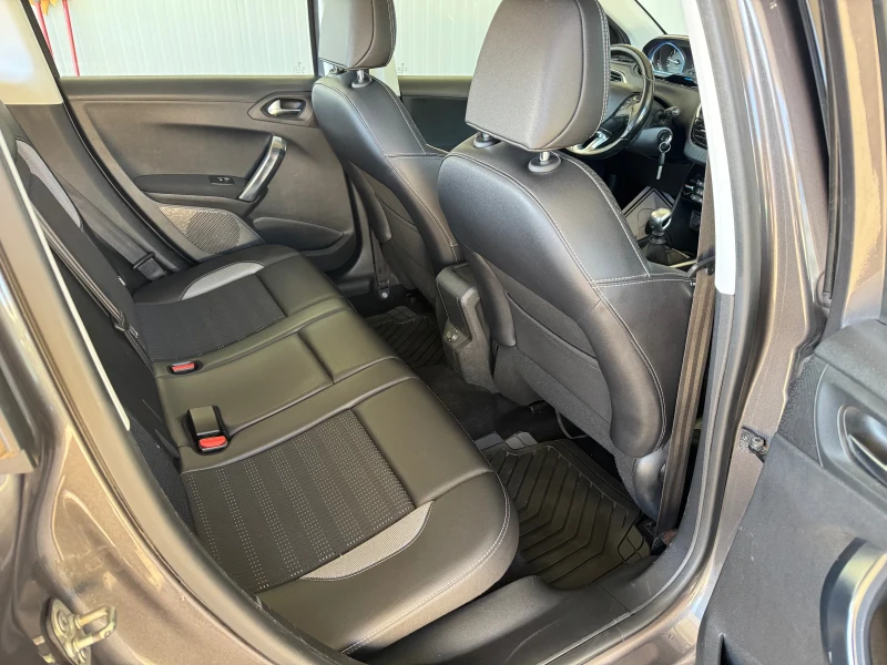Peugeot 2008 1.6 HDI LED, снимка 12 - Автомобили и джипове - 52938290