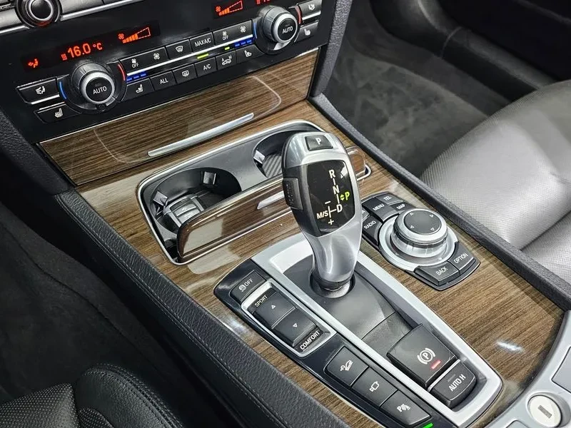 BMW 730, снимка 9 - Автомобили и джипове - 54600926