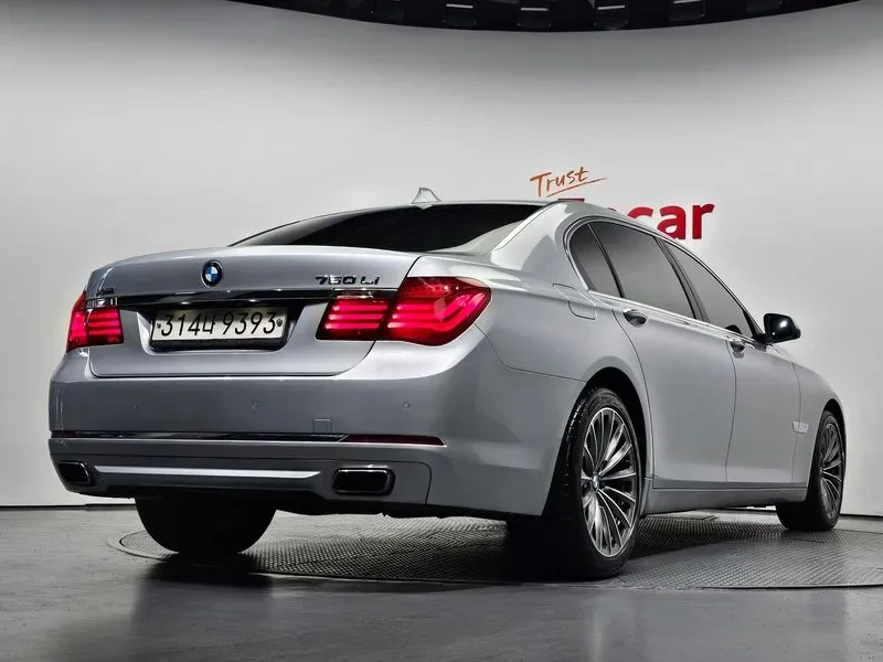 BMW 730, снимка 2 - Автомобили и джипове - 54600926