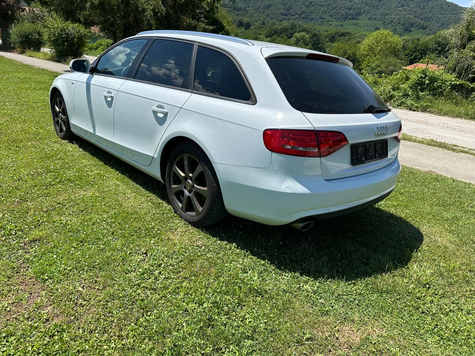 Audi A4 3.0 TDI S-line - изображение 10